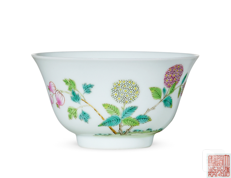 清道光 粉彩绣球花卉纹碗
